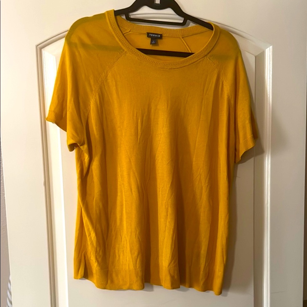 Torrid Yellow Gold Relaxed Short Sleeve Lightweight Knit Sweater Top 1X